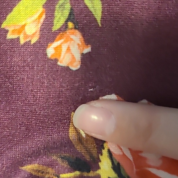 Floral Burgundy Dress Size Large With Hidden Side Pockets - Picture 4 of 5